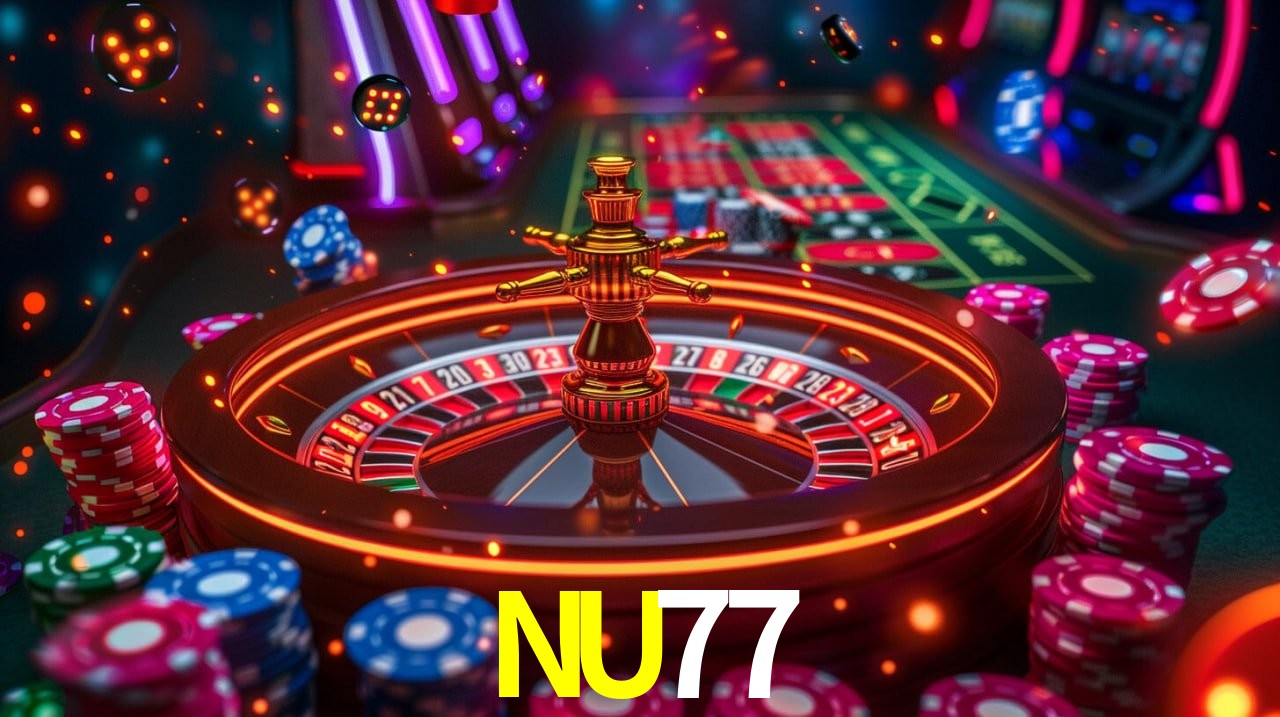 Escena dinámica inspirada en casino con iluminación NU77, cartas, fichas e íconos de juegos digitales en un espacio moderno de juegos.